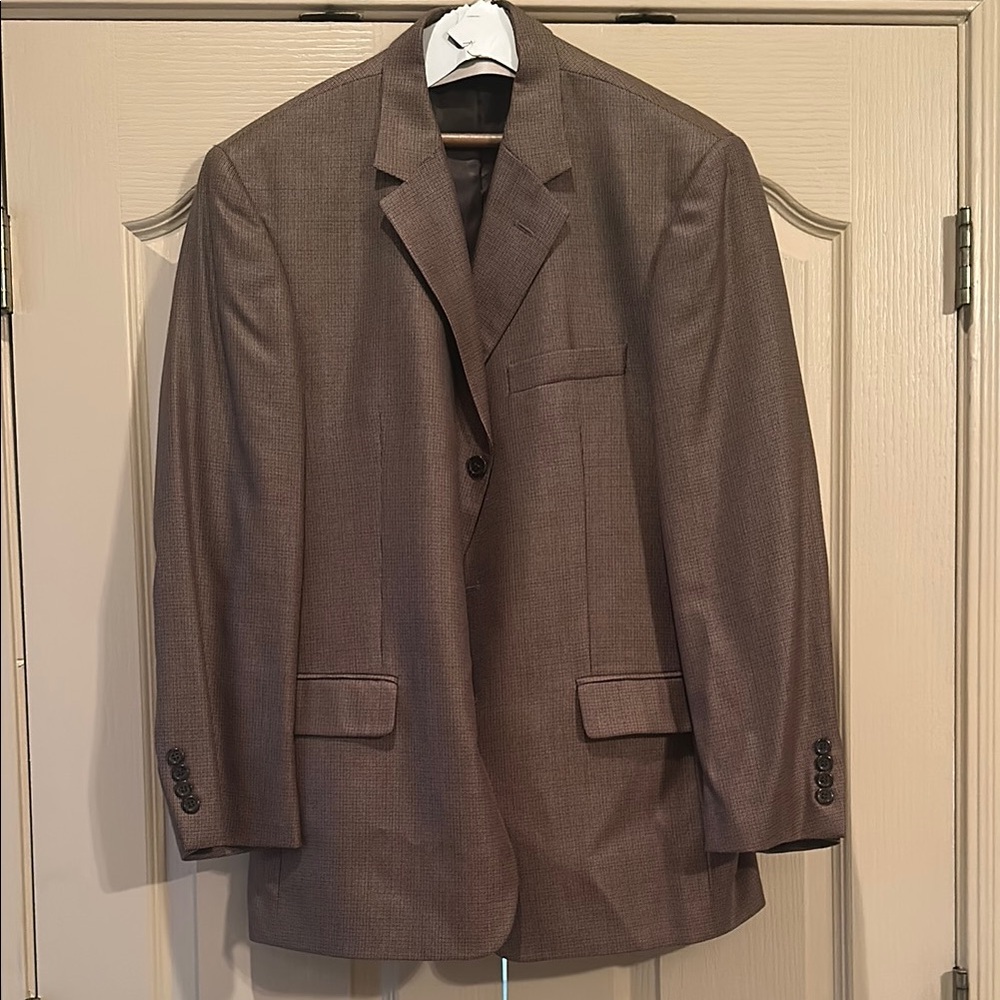 Men’s brown blazer